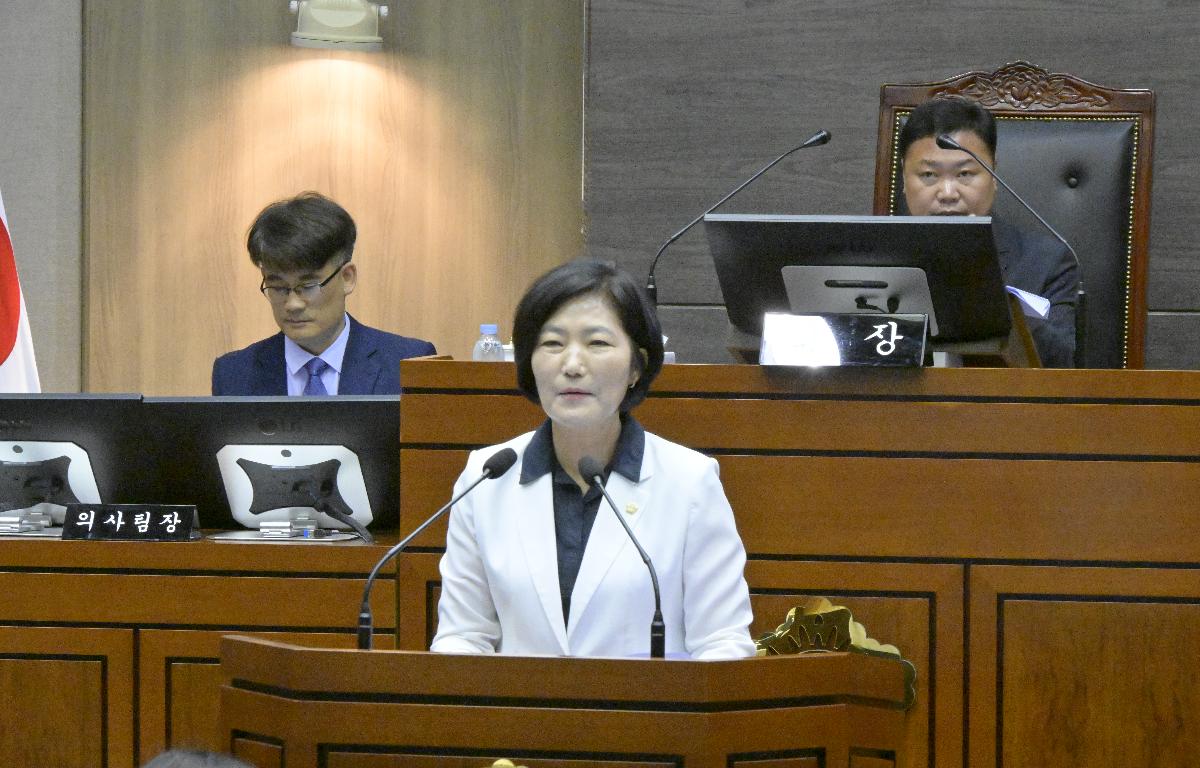 제294회 순창군의회 제1차 정례회 폐회 첨부이미지 : 3. 5분자유발언-신정이의원.JPG