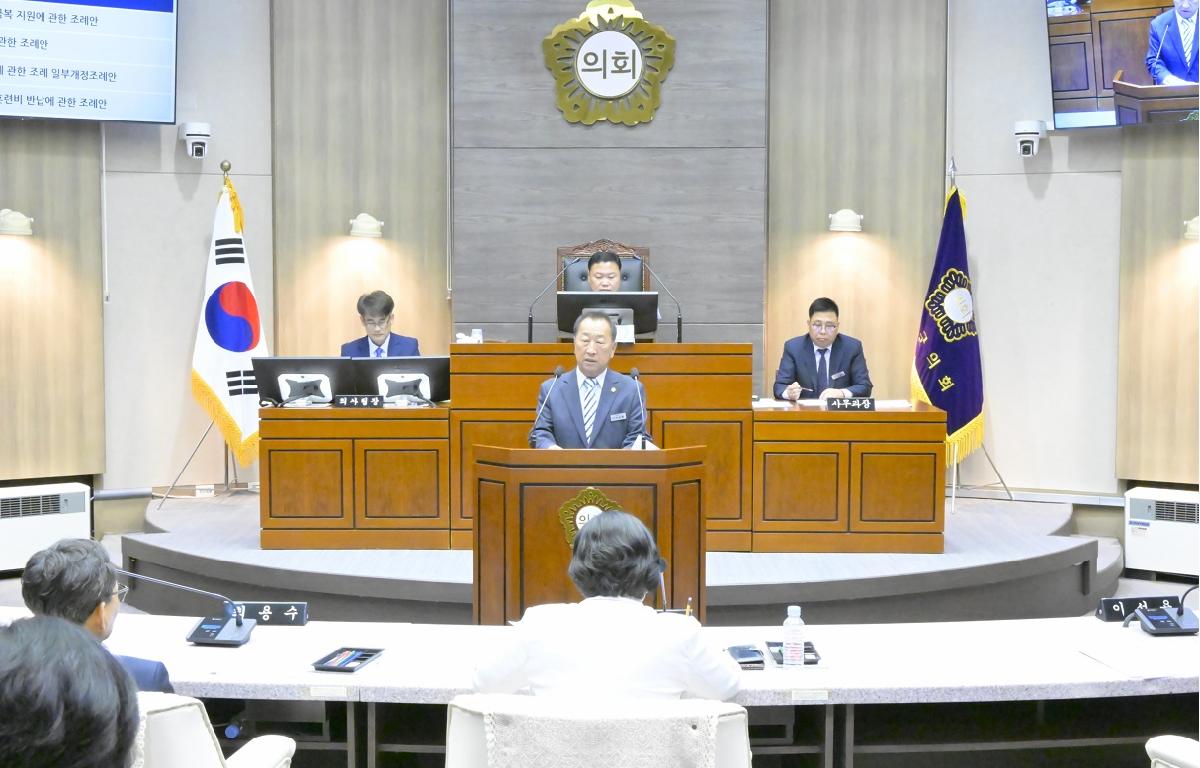 제297회 순창군의회 제2차 정례회 폐회 첨부이미지 : (사진)마화룡의원5분자유발언.jpg